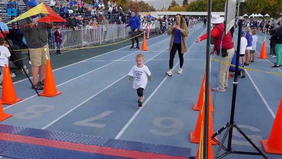 #61 #Rowan F. #800m 03:24.3